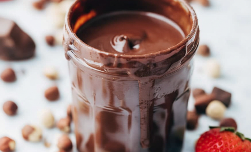 5-Minute Homemade Nutella: The Best Creamy & Irresistible Chocolate Hazelnut Spread