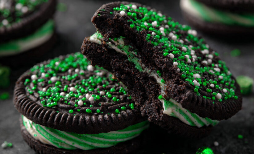 St. Patrick's Day Oreos